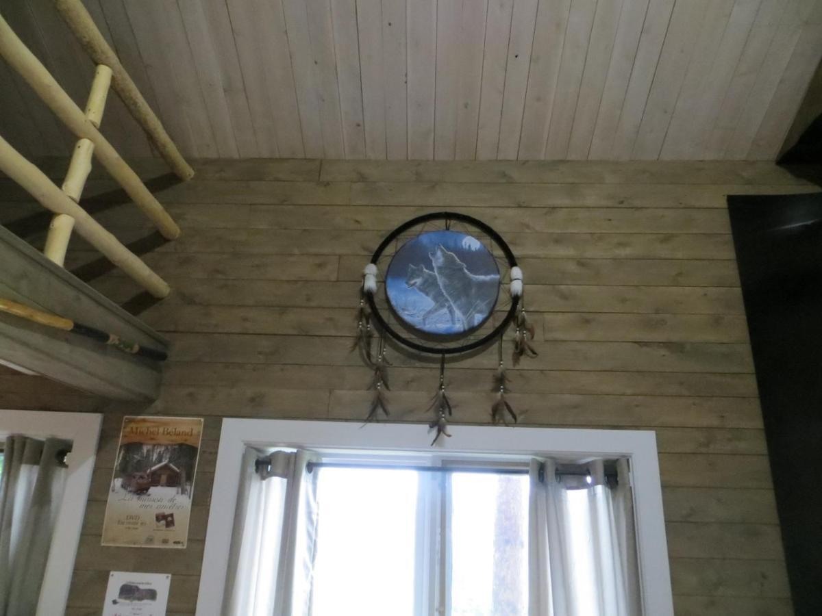 La maison sous les arbres Saint Roch de Mekinac Extérieur photo